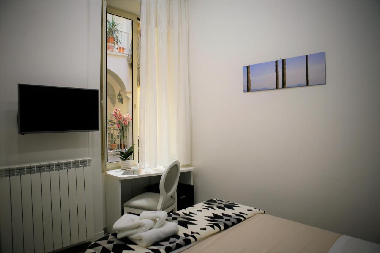 Hermes Rooms For Tourists Νάπολη Εξωτερικό φωτογραφία