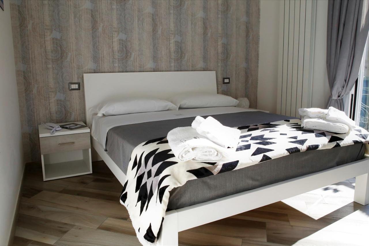 Hermes Rooms For Tourists Νάπολη Εξωτερικό φωτογραφία